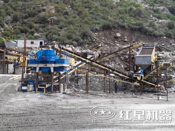 TK8622青石打沙機(jī)投產(chǎn)現(xiàn)場 TK8622青石打沙機(jī)投產(chǎn)現(xiàn)場