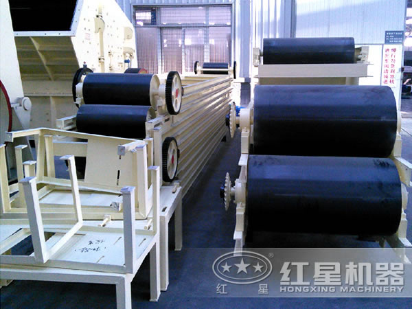 輸送機(jī) 輸送機(jī)